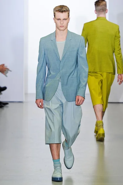 Look 36